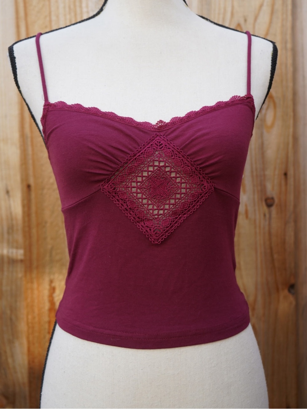 Edikted Burgundy Lace Diamond-Panel Spaghetti Strap Cami